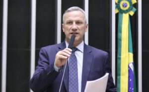 Comissão aprova criação de sistema de busca de foragidos por videomonitoramento