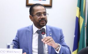 Comissão aprova curso de formação como aquaviário para pescadores artesanais a partir dos 18 anos