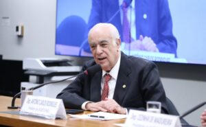 Comissão aprova grupos de acolhimento para pacientes e familiares em unidades do SUS