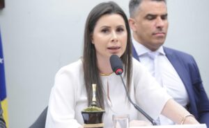 Controles parentais das plataformas digitais são insuficientes para coibir crimes contra crianças, dizem autoridades