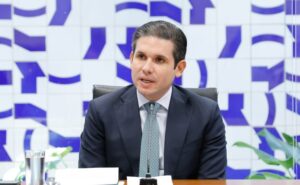 Motta defende projeto que prevê suspensão de 6 meses a deputado que impedir funcionamento de atividade legislativa