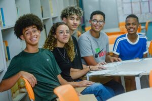 Escolas estaduais conhecem seus medalhistas da 1ª Olimpíada Interpreta SP