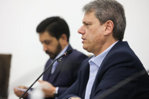 Governo de SP mobiliza ajuda para municípios afetados por tempestades