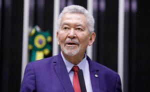 Comissão aprova projeto que proíbe cobrança de matrícula em cursos sem data de início definida