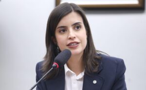 Comissão aprova pensão especial a vítimas de ataques em escolas