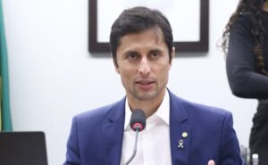 Comissão aprova uso de recursos de multas de trânsito para custear CNH de pais de pessoas com deficiência