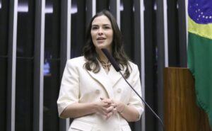 Comissão de Constituição e Justiça aprova orientação vocacional para adolescente em medida socioeducativa