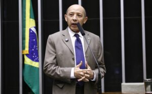 Comissão aprova projeto que aumenta responsabilidade do empregador após interdição em local de trabalho