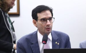 Comissão aprova direito a férias de trabalhador na mesma época que dependente com deficiência