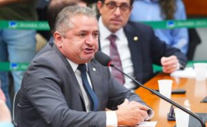 <div>Comissão aprova criação de “sala de silêncio” para estudante com transtorno do espectro autista</div>