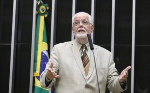 Jorge Solla diz que venda de refinaria na Bahia foi um erro; ouça a entrevista