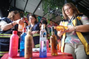 Entenda como funcionam as fiscalizações e interdições a estabelecimentos contra falsificação de bebidas