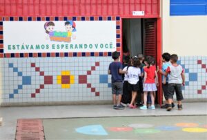 Comissão debate execução orçamentária de políticas para crianças e adolescentes