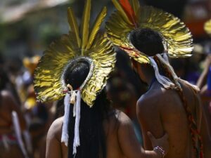 Comissão debate acesso de comunidades indígenas à justiça