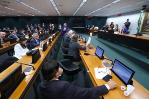 Comissão aprova propostas que dão nomes a trechos de rodovias