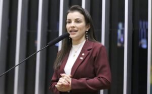 Comissão aprova isenção de contribuição previdenciária para servidores inativos e pensionistas com doenças graves