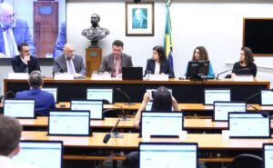 Comissão discute impacto do novo Plano Nacional de Educação e financiamento do setor