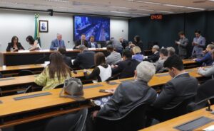 Deputados analisam punição mais dura e reforço da fiscalização contra falsificação de bebidas