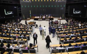 Câmara vota nesta terça-feira projetos sobre educação e proteção à infância