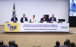 Relator prevê investimento R$ 280 bilhões para implantar o novo Plano Nacional de Educação