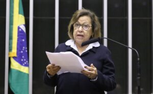 Câmara aprova projeto que exige uso de linguagem simples na comunicação de órgãos públicos