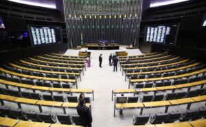 Câmara aprova reintegração do Brasil ao órgão global de exposições internacionais