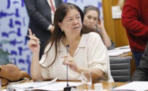 Comissão aprova projeto que amplia acesso à saúde mental