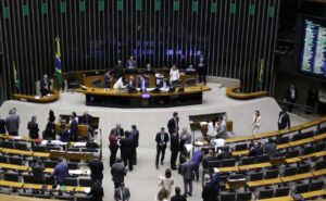 Deputados aprovam fim de limitação orçamentária para pagamento do seguro-defeso