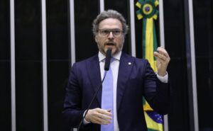 Câmara aprova proposta que define o crime de tráfico de animais silvestres; acompanhe