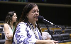 CCJ aprova prioridade em matrícula para filhos de mulheres vítimas de violência doméstica