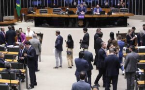 Câmara aprova adesão do Brasil a acordo sobre justiça ambiental; acompanhe