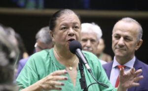 Comissão aprova política nacional para proteger pessoas com Síndrome de Tourette