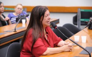 Comissão do Esporte aprova incentivo ao futebol feminino