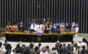 Câmara homenageia Marcha das Mulheres Negras; debatedoras defendem mais representatividade