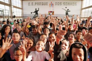 Projeto que levou ao prêmio de Melhor Escola do Mundo será ampliado para mais 100 unidades de ensino de SP