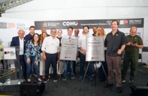 Governo de SP entrega chaves da casa própria a 176 famílias e viaduto estaiado em São Bernardo do Campo