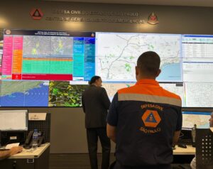 Governo de SP instala gabinete de crise e alerta para fortes chuvas nos próximos dias