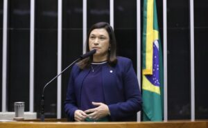 Comissão aprova projeto que cria política de produção audiovisual para escolas públicas