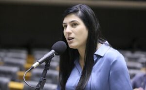 Comissão discute políticas públicas para crianças e adolescentes com deficiência