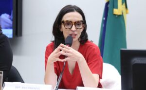 Câmara debate riscos, benefícios e regulação dos suplementos alimentares