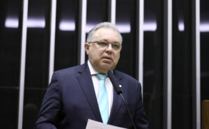 Comissão aprova criação de 45 cargos de tecnologia da informação para TRT de Brasília