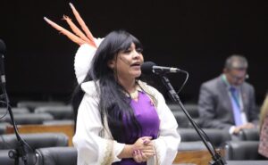 Comissão aprova pena maior para indução ao suicídio em casos de relação tóxica ou estelionato sentimental