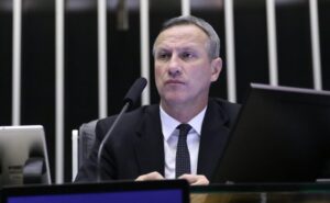 Comissão de Segurança aprova porte de arma para defensores públicos