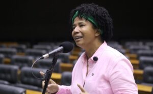 Comissão aprova emissão gratuita de segunda via de documento perdido em desastre natural