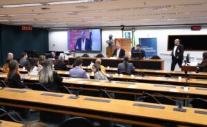 Tributação alta e falta de acesso a dermatologistas agravam cenário do câncer de pele no Brasil