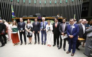 Câmara entrega Prêmio Transparência e Fiscalização Pública 2025