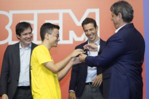 Das olimpíadas do conhecimento ao Provão Paulista: aprovado em direito na USP tem histórico nacional e internacional de medalhas