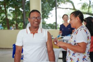 Vacina contra a dengue do Instituto Butantan começa a ser aplicada na população de Botucatu