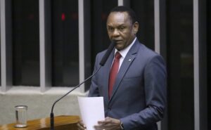 Comissão aprova isenção de impostos em inscrições de atletas profissionais para torneios internacionais