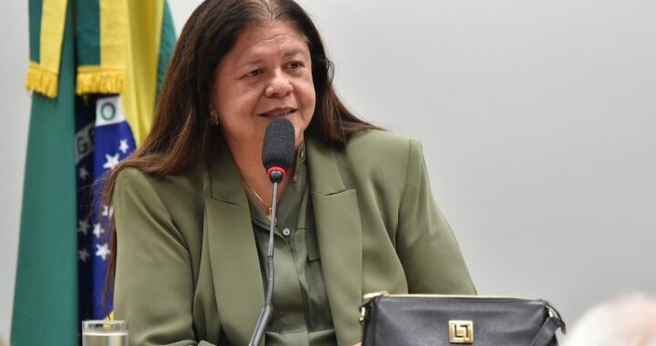 Proposta exige formação e registro para professores de educação física